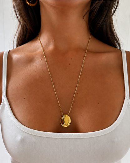 Viona Oval Necklace – Gold